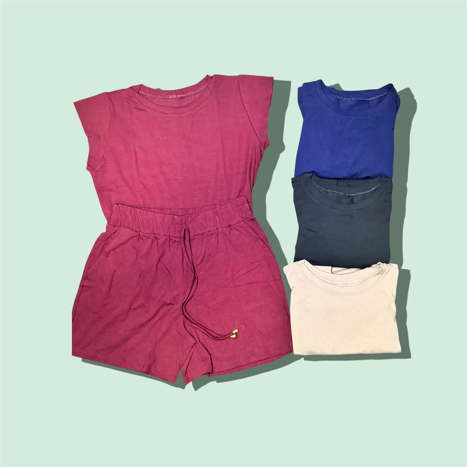 Conjunto de shorts e blusa